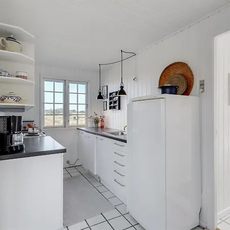 Aleksi - 500m From The Sea By Interhome *